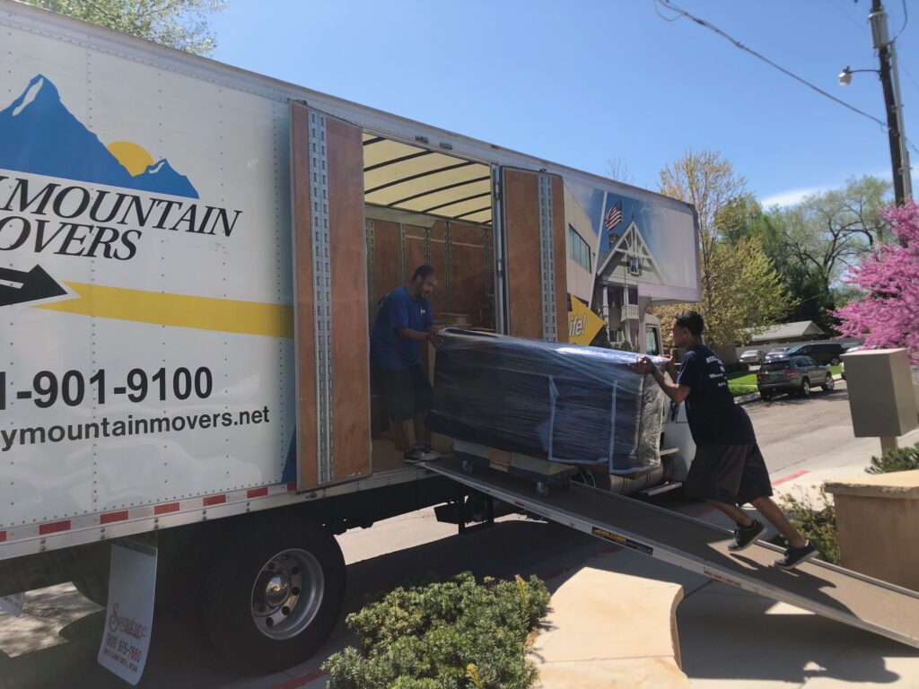 Top 5 Reasons to Hire Movers-Even in Today’s Housing Market utah movers, salt lake city movers, affordable movers utah